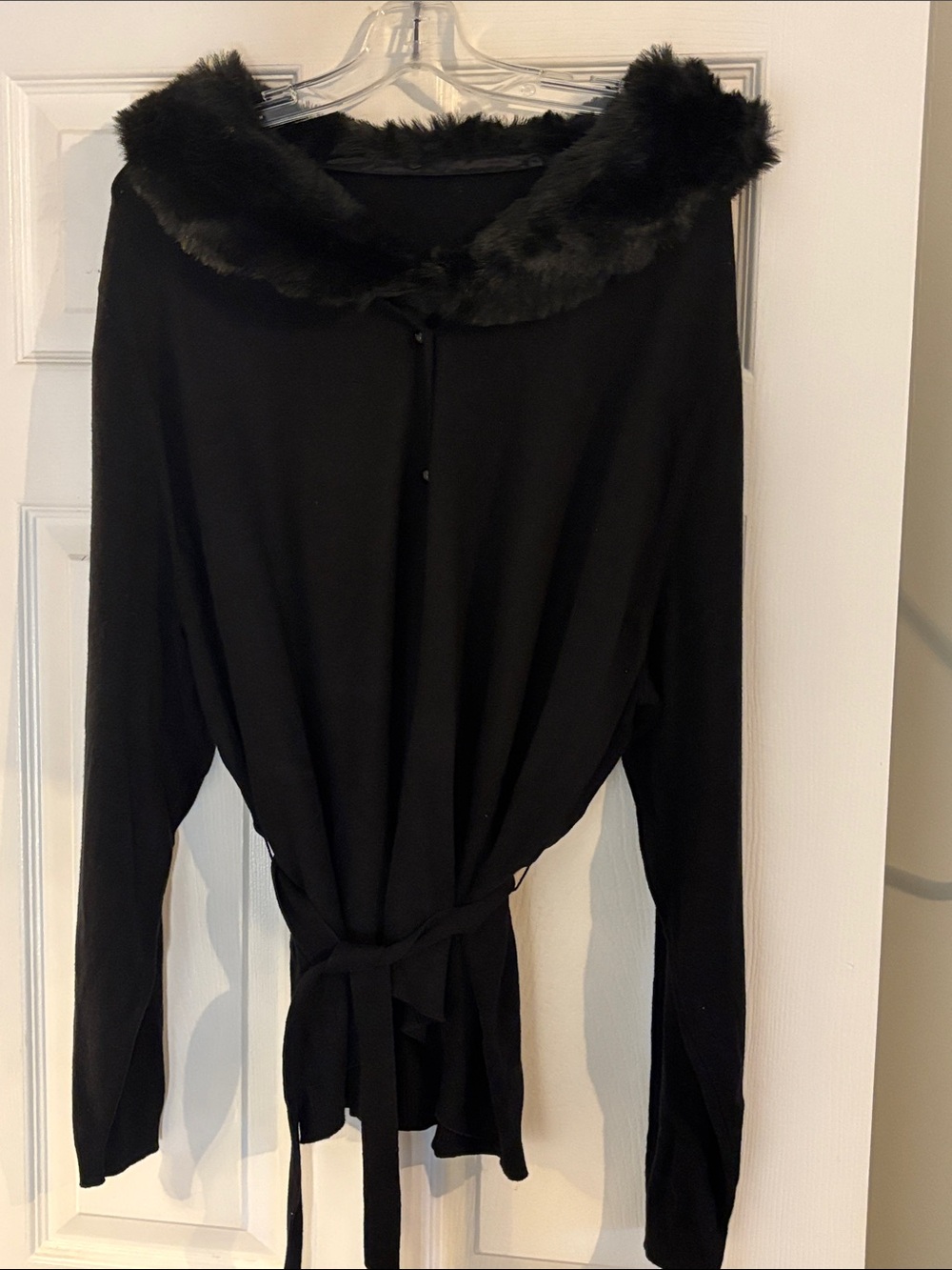 New Black Sweater with Fur Collar 3X